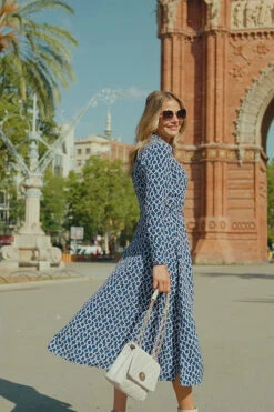 Blue & White Print Midi Shirt Dress -CHAUz Clothing Shop 357589bb5fc3e0f9c5b373ac70dcc923c4a436b2