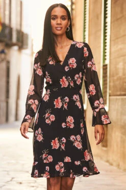 Black & Pink Floral Print Wrap Front Dress -CHAUz Clothing Shop 52 s22dw004 046