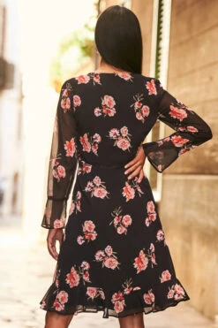 Black & Pink Floral Print Wrap Front Dress -CHAUz Clothing Shop 52 s22dw004 130