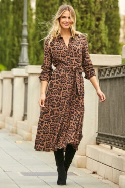 Leopard Print Midi Shirt Dress With Belt -CHAUz Clothing Shop web 28 a21dw038 000093 1
