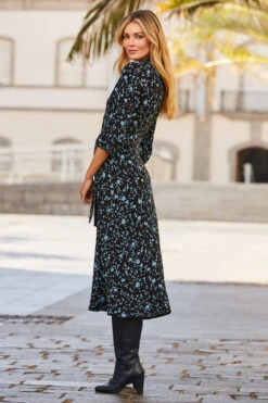 Black & Blue Ditsy Floral Print Midi Shirt Dress -CHAUz Clothing Shop web 06 s22dw089blfl 073