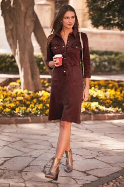 Burgundy Popper Front 3/4 Sleeve Stretch Denim Dress 10 Burgundy Popper Front 3/4 Sleeve Stretch Denim Dress -CHAUz Clothing Shop web 2020 03 11 sosandar malta shot 52 058 burgundy rt