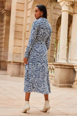 Blue & White Zebra Print Midi Shirt Dress -CHAUz Clothing Shop web 2307 91 s23dw224blan01 91 111