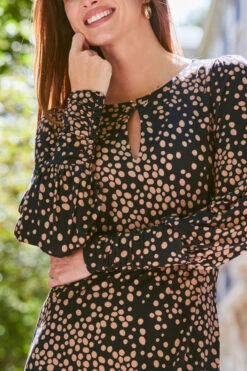 Black & Brown Fleck Print Keyhole Detail Shift Jersey Dress -CHAUz Clothing Shop web 2308 99 a23dj077brsp01 99 208