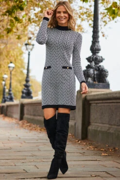 Black Geometric Jacquard Pocket Detail Knitted Shift Dress -CHAUz Clothing Shop web 2310 19 s24dk319bk0001 19 021