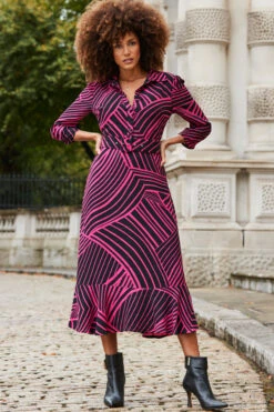 Pink & Black Geometric Print Belted Midi Dress -CHAUz Clothing Shop web 2310 30 a23dw039pkge01 30 003