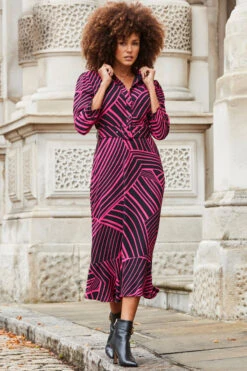 Pink & Black Geometric Print Belted Midi Dress -CHAUz Clothing Shop web 2310 30 a23dw039pkge01 30 100